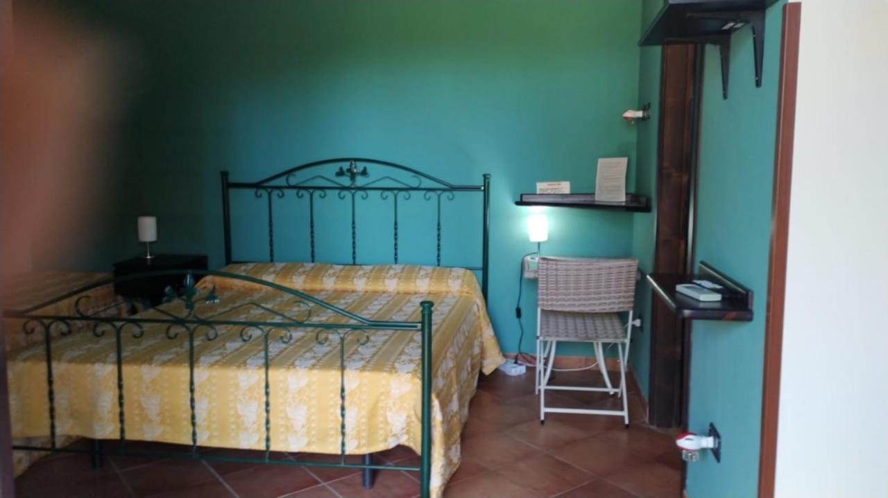 Agriturismo Il Pozzo Antico Mascali Buitenkant foto