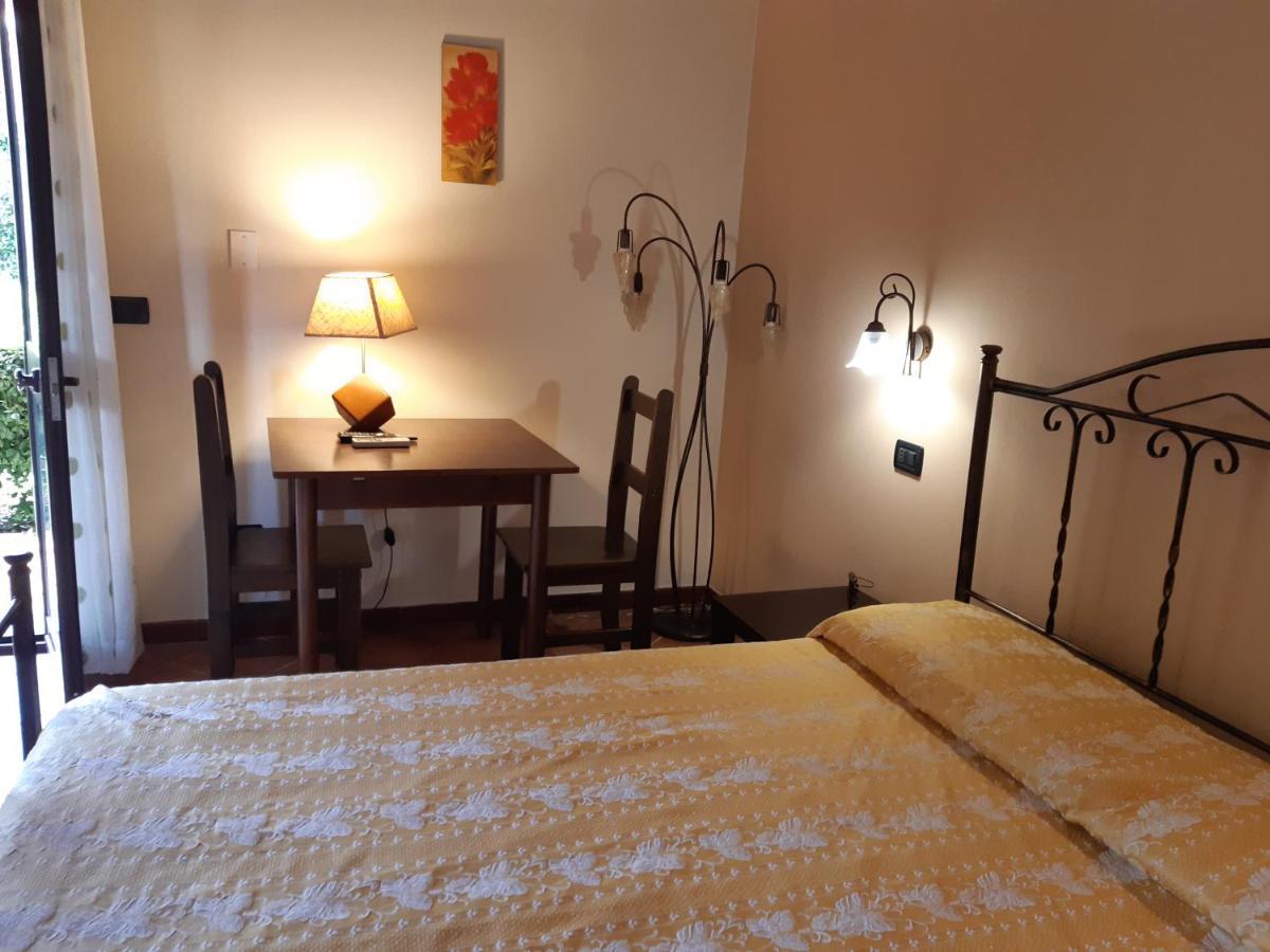 Agriturismo Il Pozzo Antico Mascali Buitenkant foto