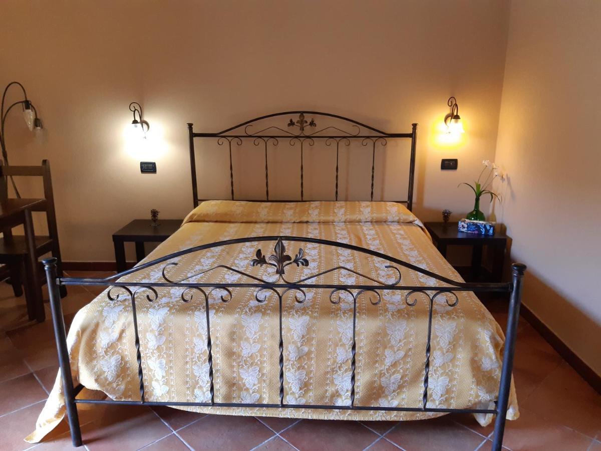 Agriturismo Il Pozzo Antico Mascali Buitenkant foto